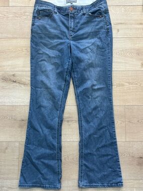 Wit & Wisdom Itty Bitty Boot Cut Ab-Solution Jeans Light Wash